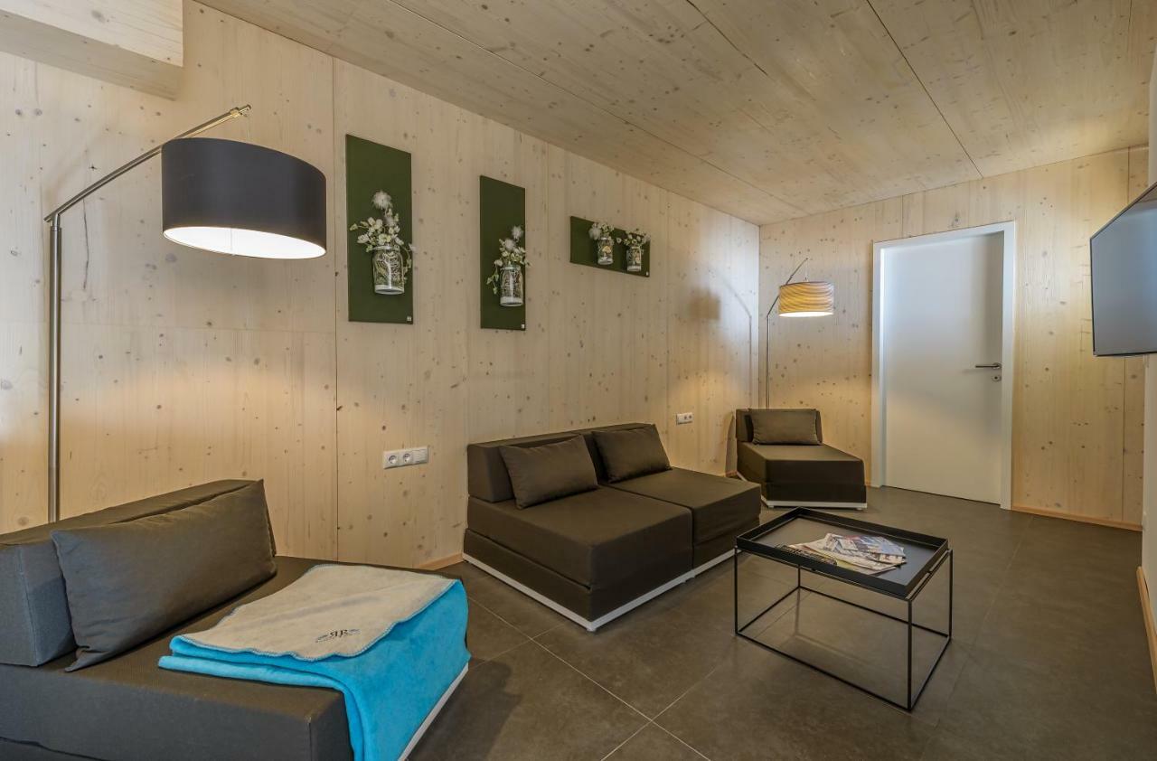 Riverside Residence Флахау Экстерьер фото